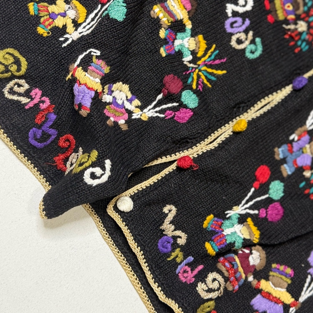 Vintage Heirloom Collectibles Y2K World Party 2000 Embroidered Cardigan Sz Large - Picture 6 of 7